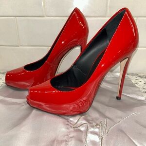 Giuseppe Zanotti Glossy Red Heels